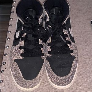 Nike leopard air Jordan
